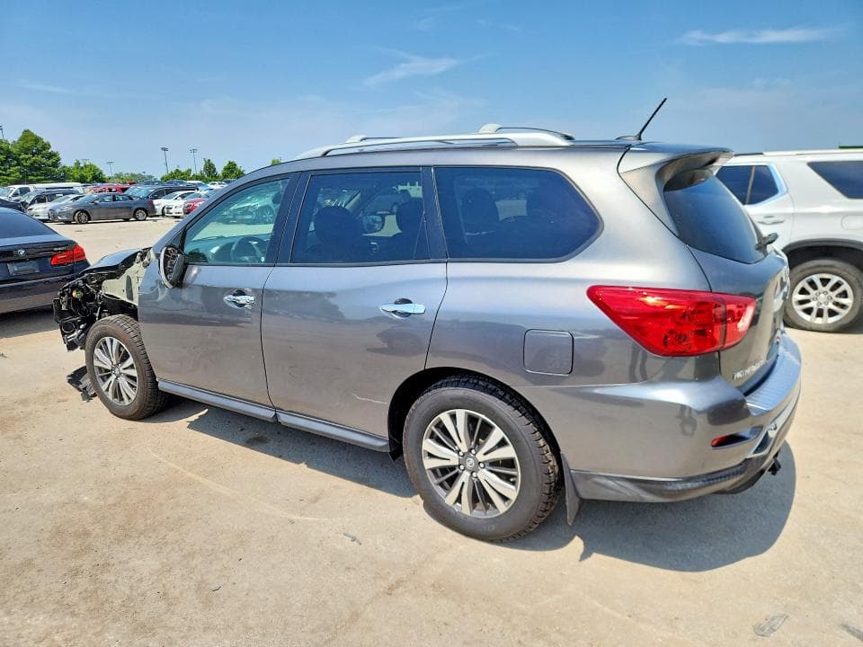 2018 NISSAN PATHFINDER S 2