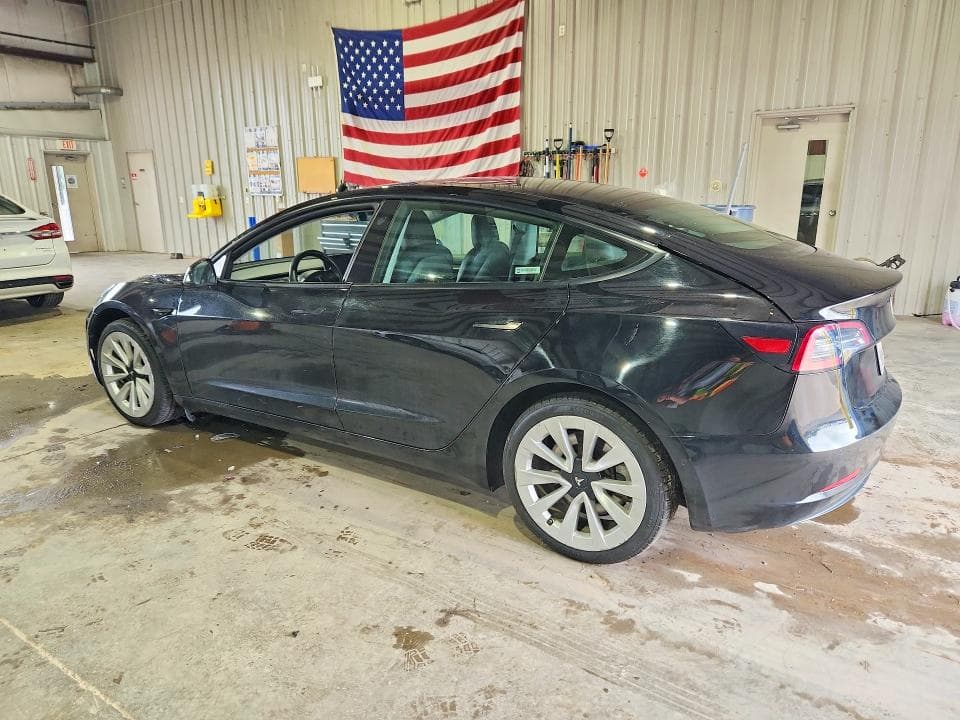 2022 TESLA MODEL 3 2