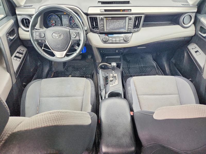 2017 TOYOTA RAV4 XLE 8