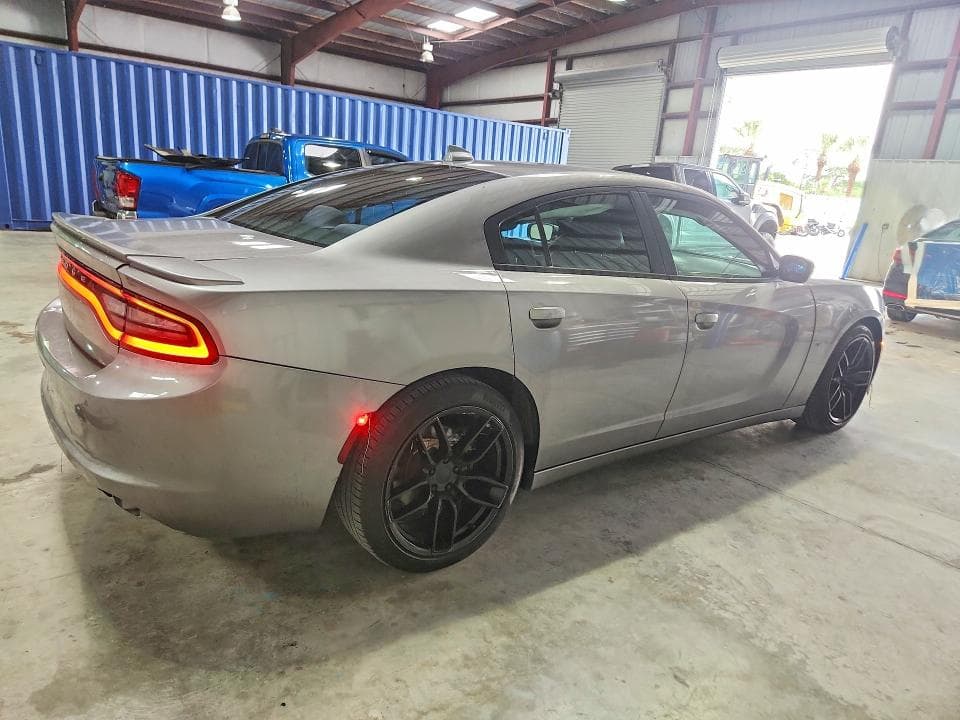 2017 DODGE CHARGER R/T 3