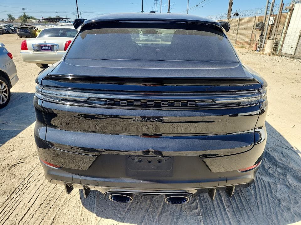2024 PORSCHE CAYENNE TURBO GT 6