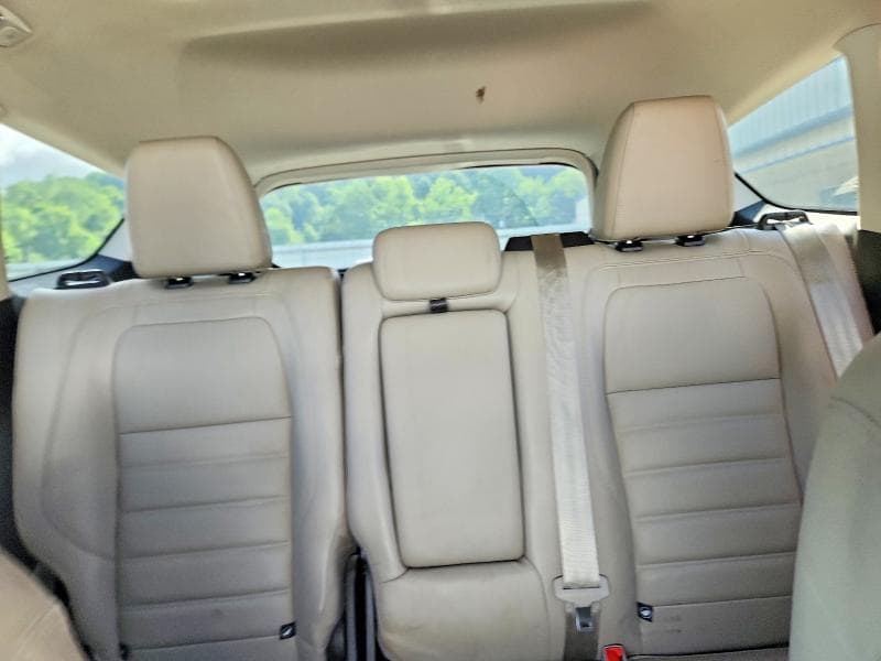 2017 FORD ESCAPE TITANIUM 10