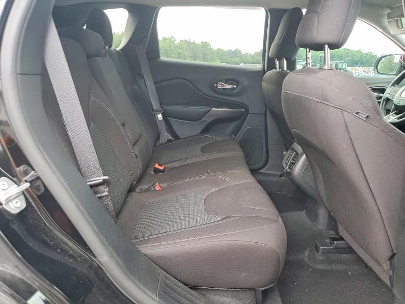 2019 JEEP CHEROKEE LATITUDE 11