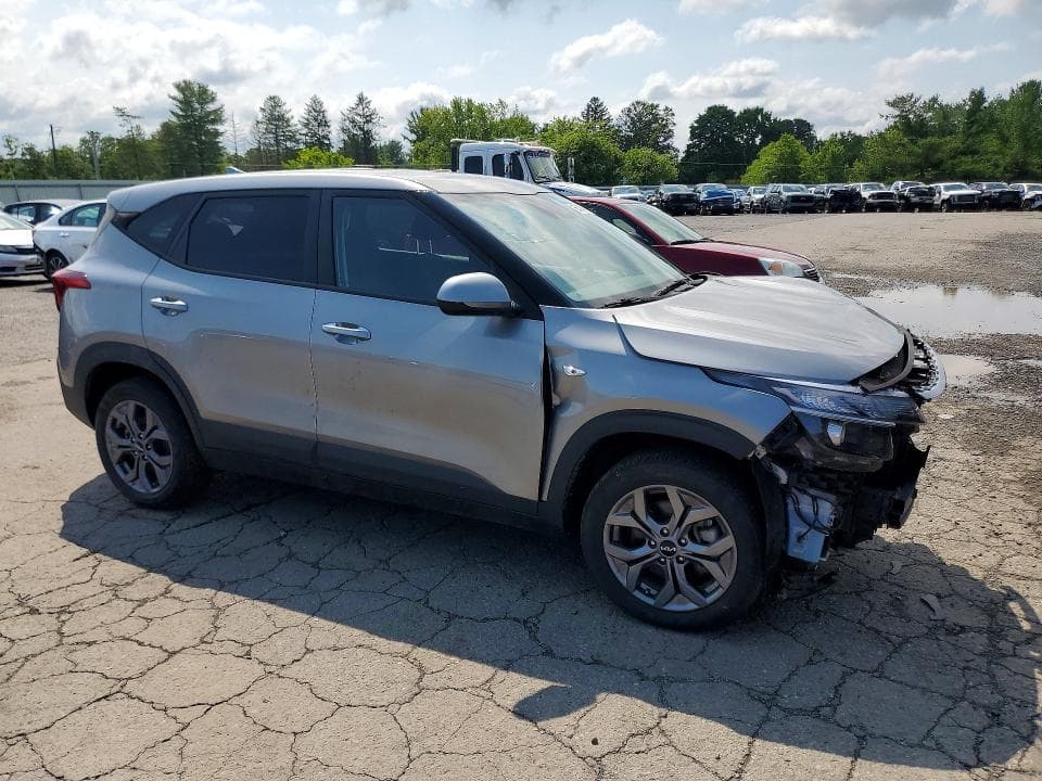 2025 KIA SELTOS LX LX 5