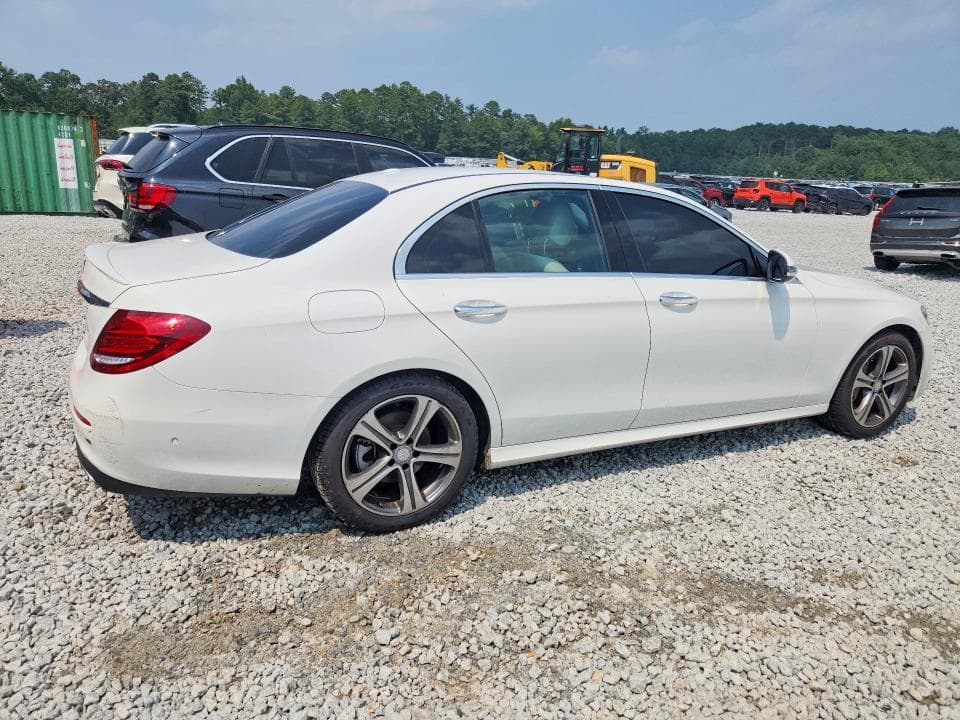 2017 MERCEDES-BENZ E 300 3