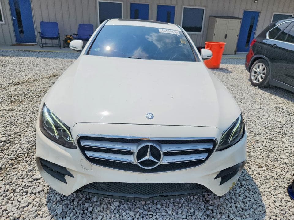 2017 MERCEDES-BENZ E 300 5