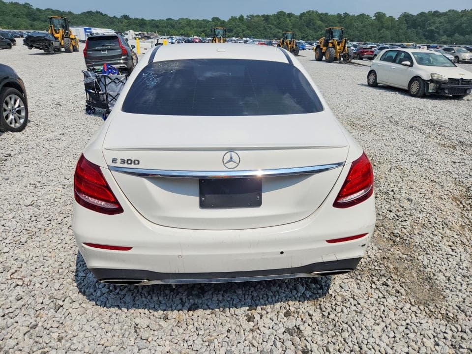 2017 MERCEDES-BENZ E 300 6