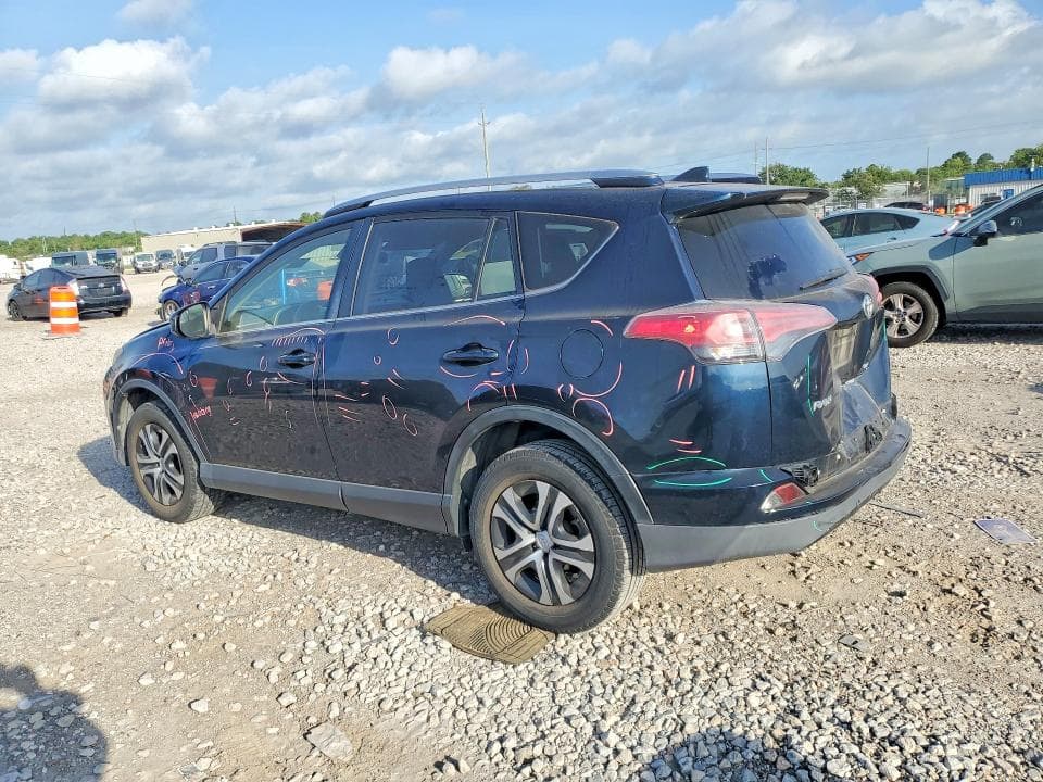 2017 TOYOTA RAV4 LE 2