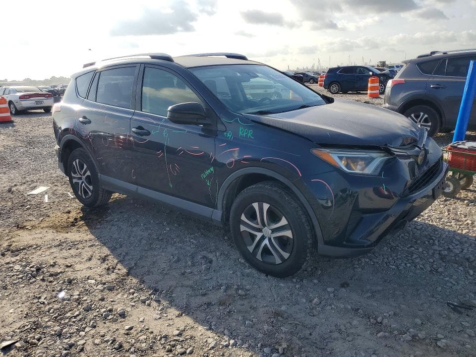 2017 TOYOTA RAV4 LE 4