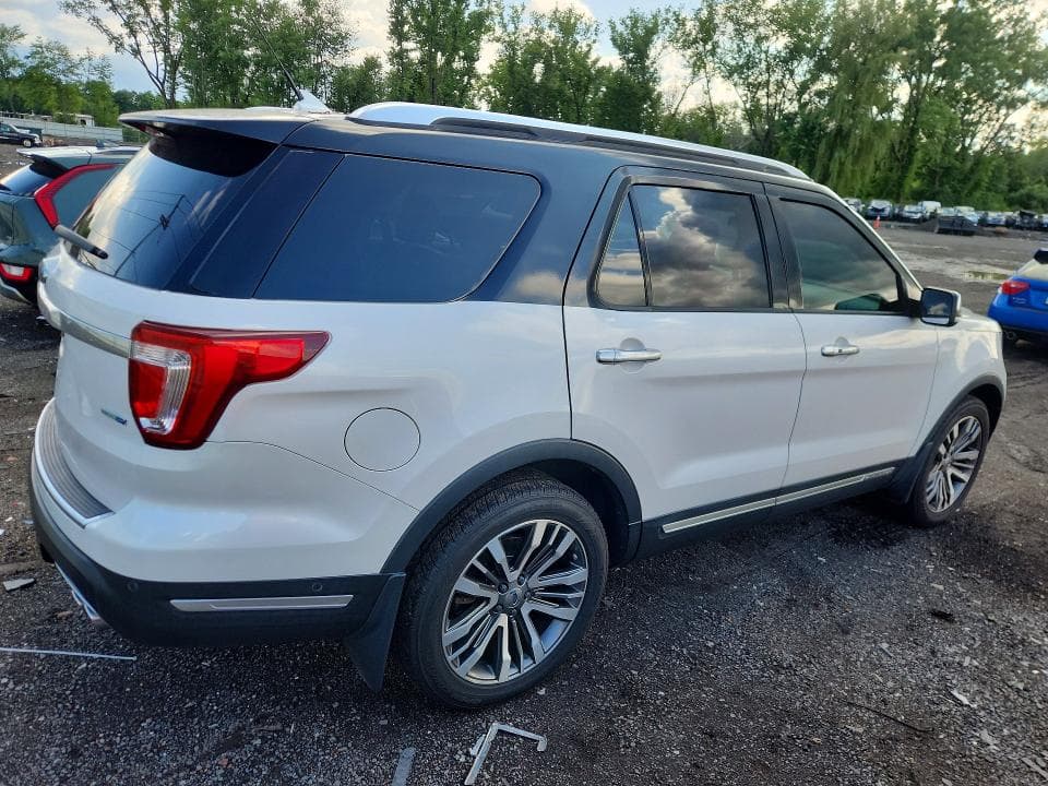 2018 FORD EXPLORER PLATINUM 3