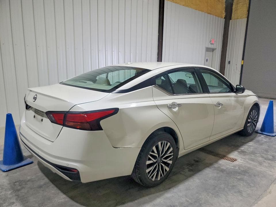 2025 NISSAN ALTIMA SV 3