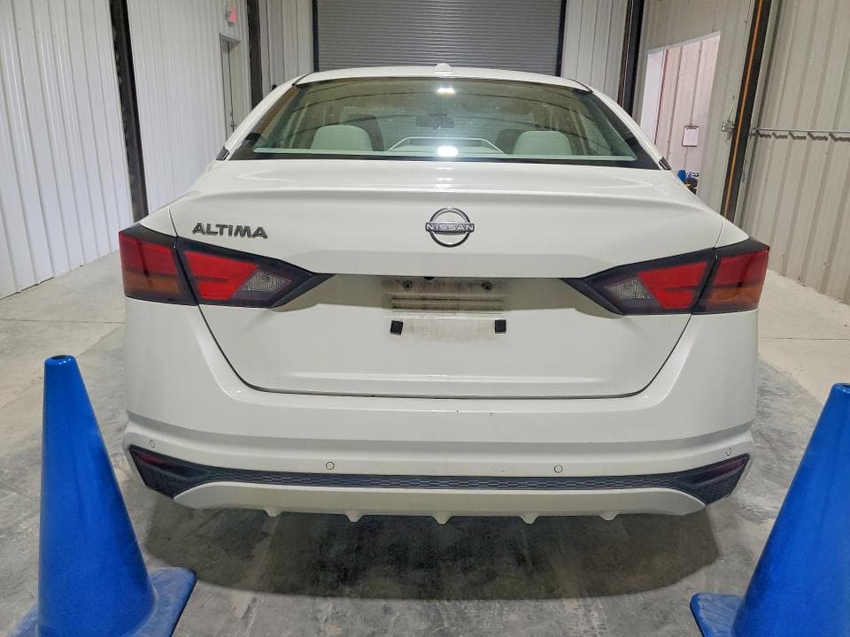 2025 NISSAN ALTIMA SV 6