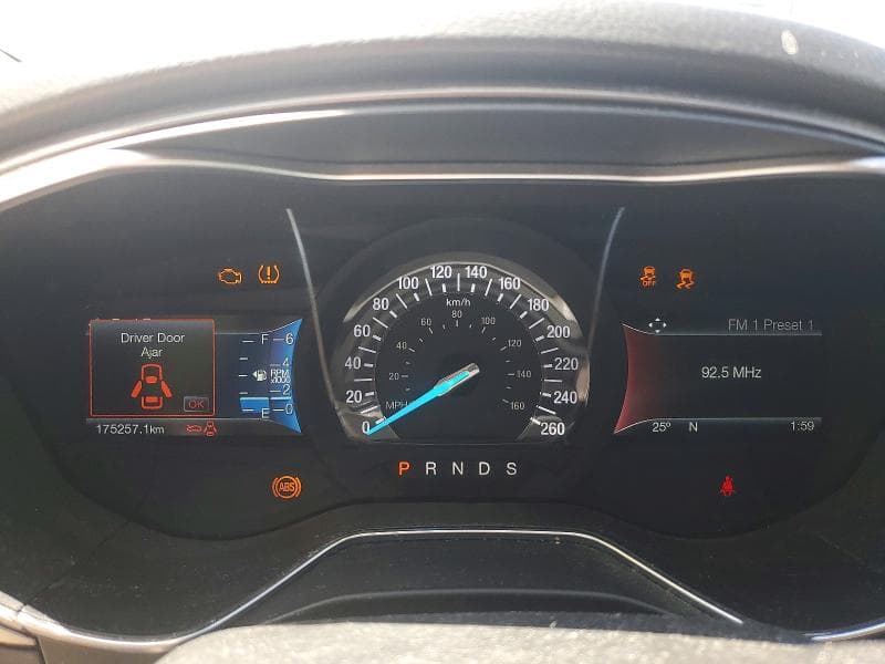 2017 FORD FUSION SE 9