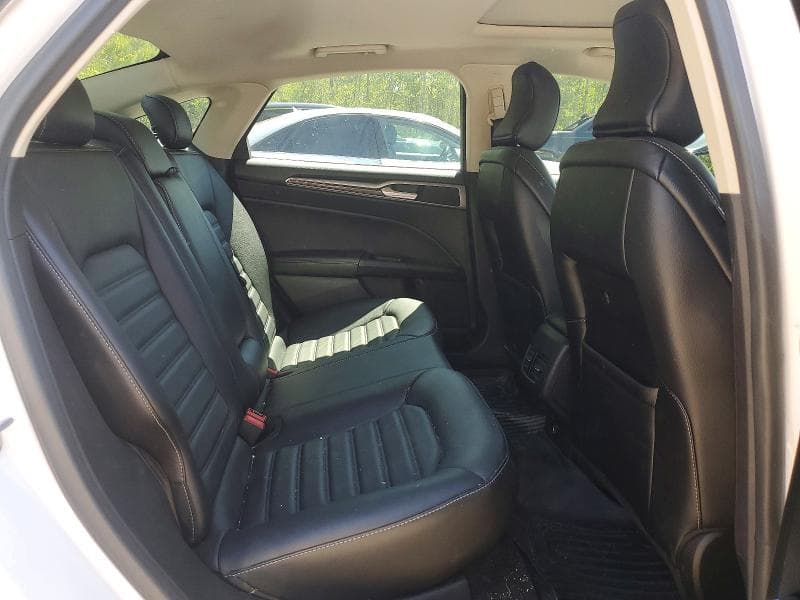 2017 FORD FUSION SE 10