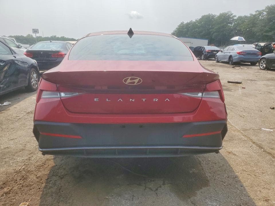 2024 HYUNDAI ELANTRA SEL 6