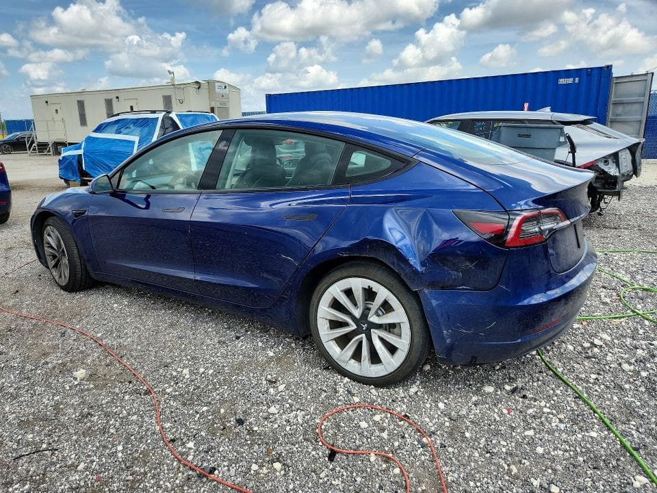 2022 TESLA MODEL 3 2