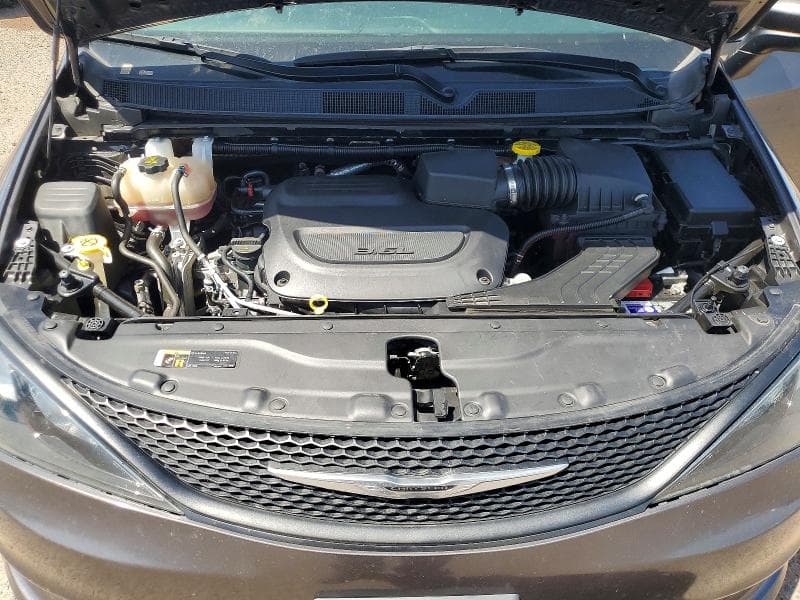 2023 CHRYSLER VOYAGER LX 12