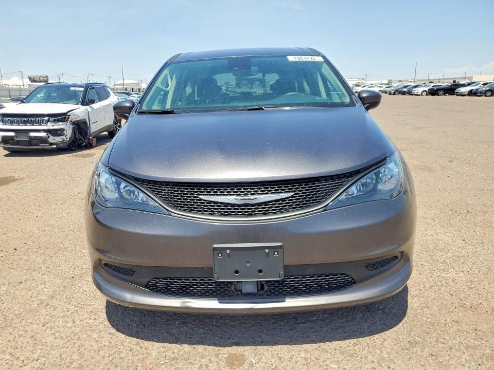 2023 CHRYSLER VOYAGER LX 5