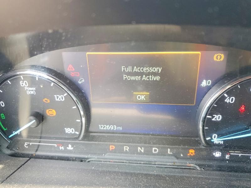 2022 FORD ESCAPE SEL 9