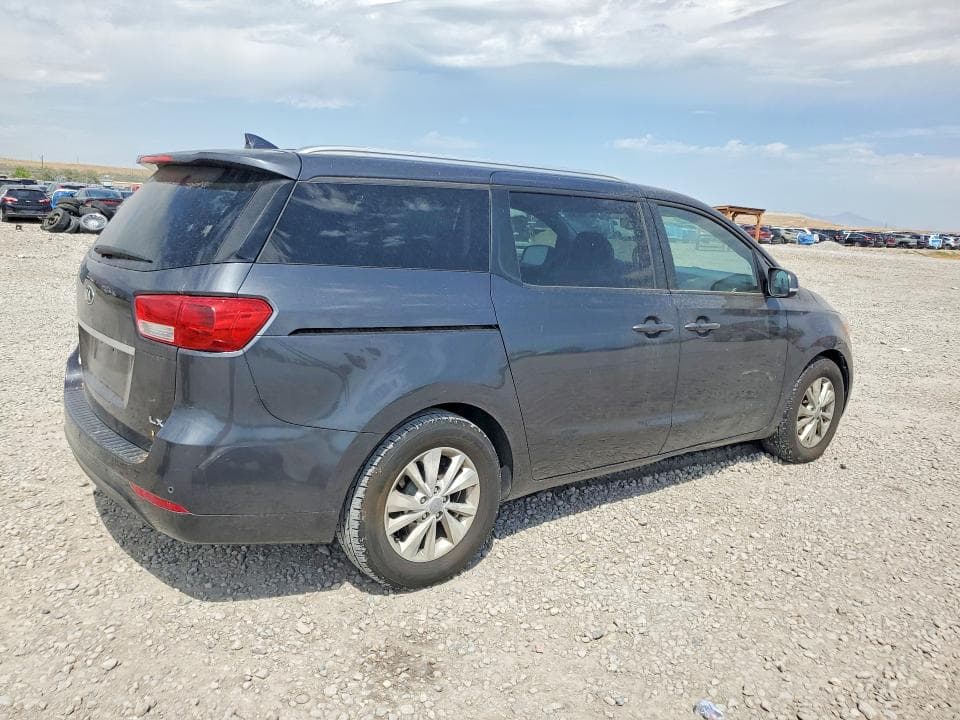 2017 KIA SEDONA LX 3