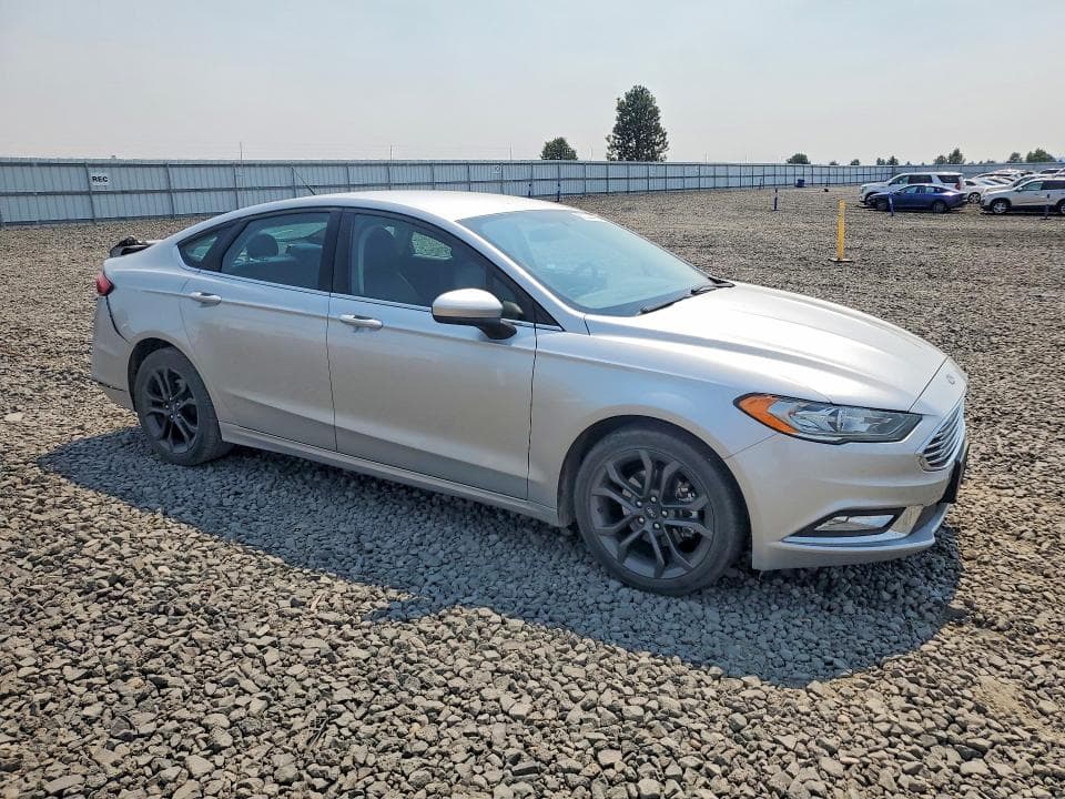 2018 FORD FUSION SE 4