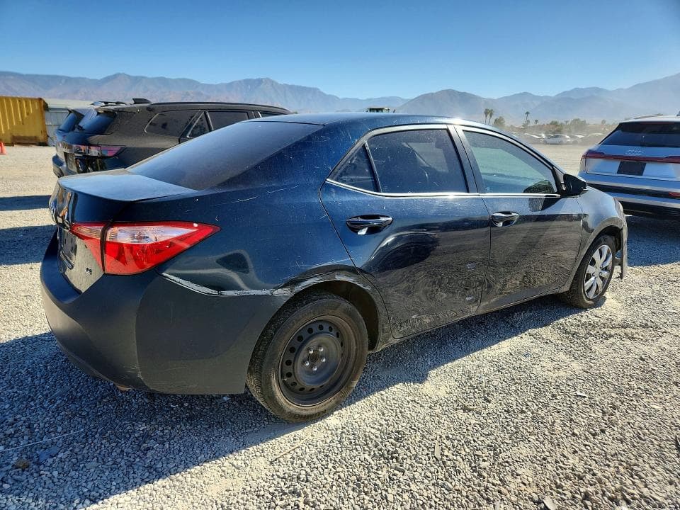 2017 TOYOTA COROLLA LE 3