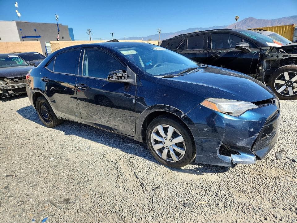 2017 TOYOTA COROLLA LE 4