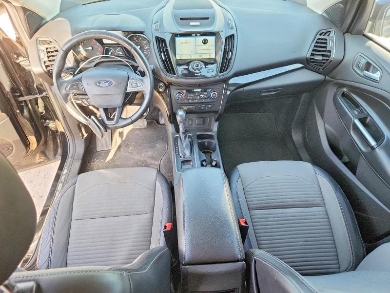 2017 FORD ESCAPE TITANIUM 8