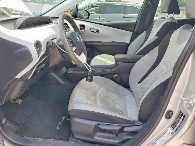 2018 TOYOTA PRIUS TWO 7