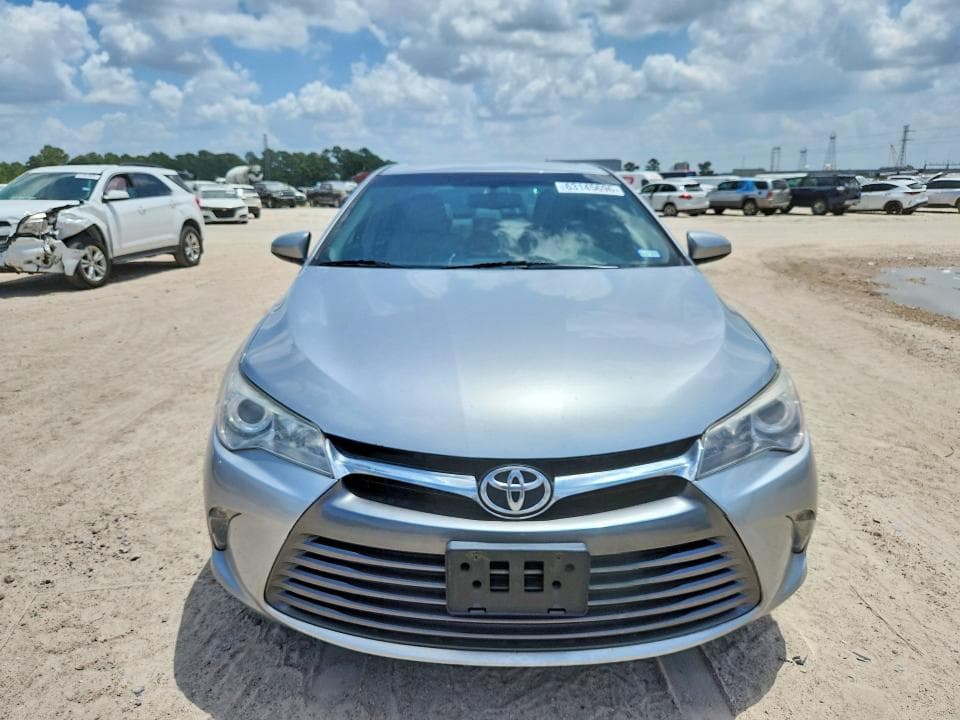 2017 TOYOTA CAMRY XLE 5