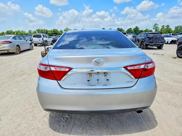 2017 TOYOTA CAMRY XLE 6
