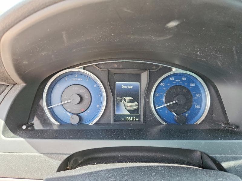 2017 TOYOTA CAMRY XLE 9
