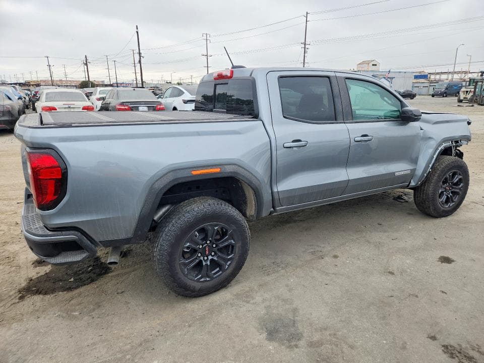 2025 GMC CANYON ELEVATION 3