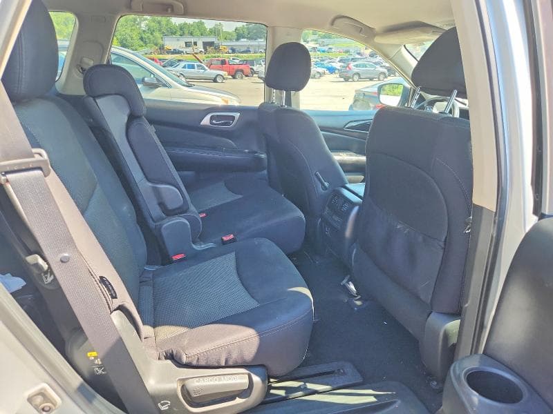 2018 NISSAN PATHFINDER SV 11