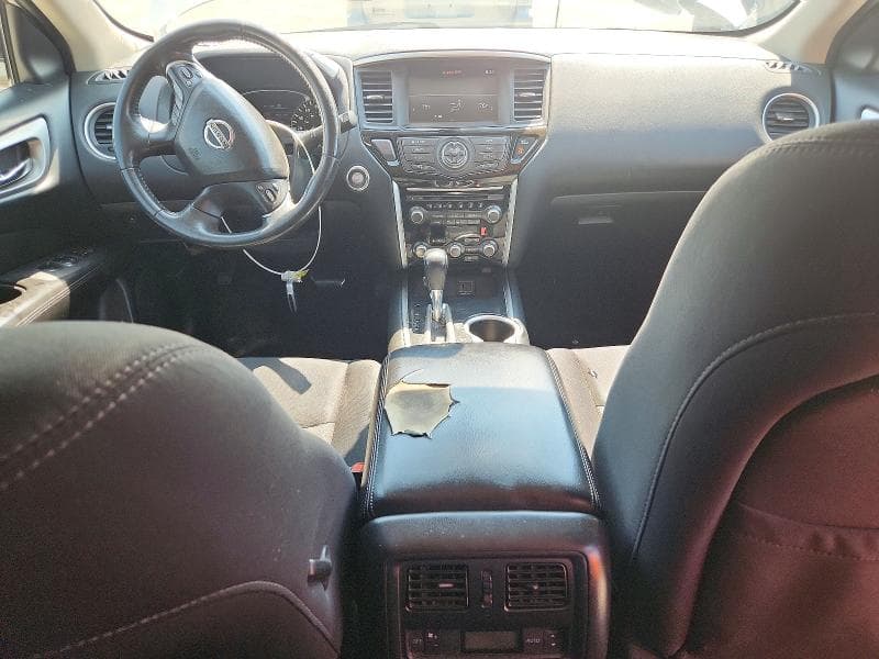 2018 NISSAN PATHFINDER SV 8