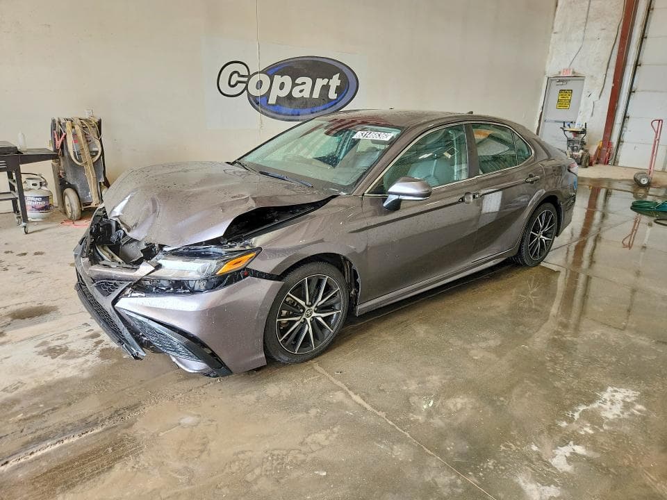 2024 TOYOTA CAMRY SE - 1