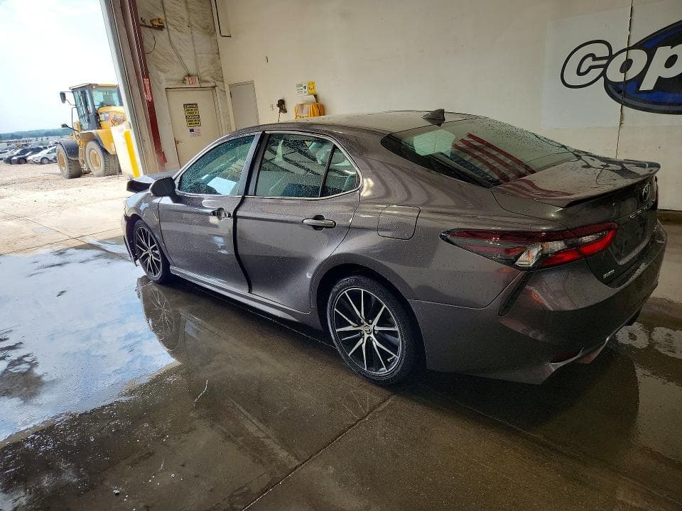 2024 TOYOTA CAMRY SE 2
