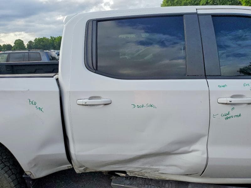 2019 CHEVROLET SILVERADO K1500 RST 11