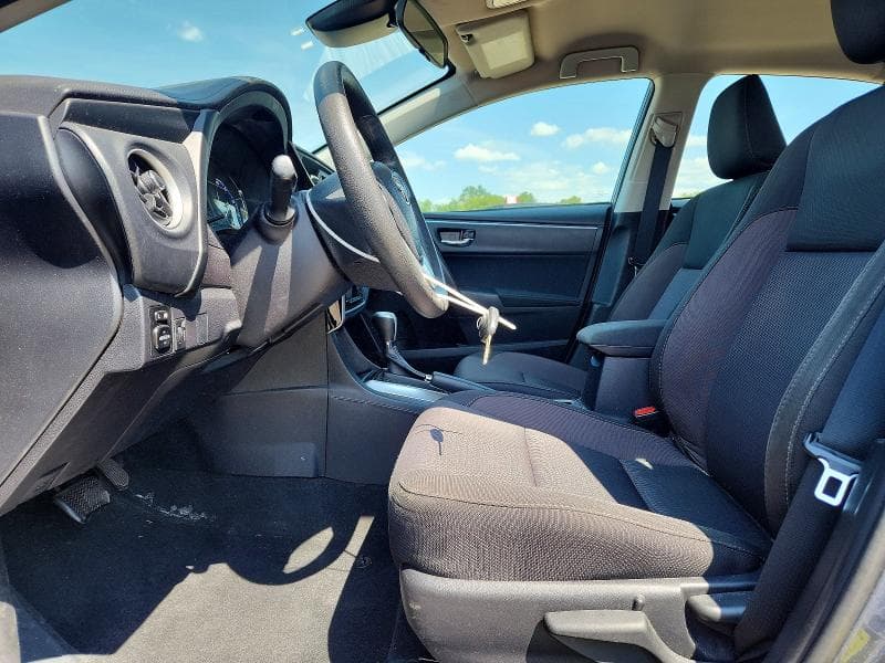2018 TOYOTA COROLLA LE 7
