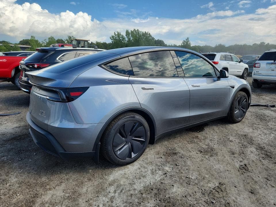 2026 TESLA MODEL Y 3