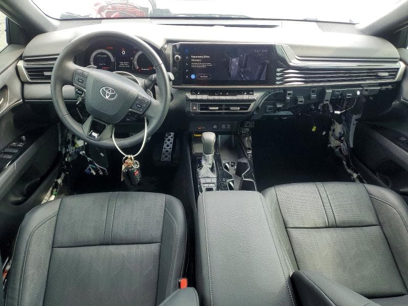 2025 TOYOTA CAMRY XSE 8
