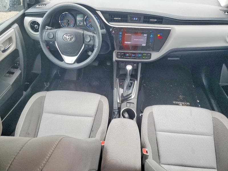 2018 TOYOTA COROLLA LE 8