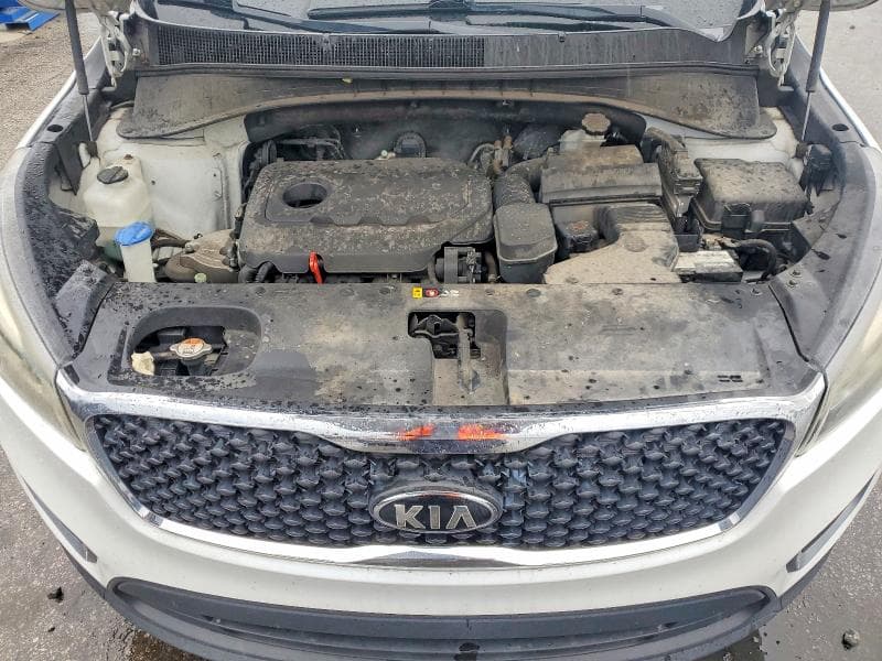 2017 KIA SORENTO LX 12