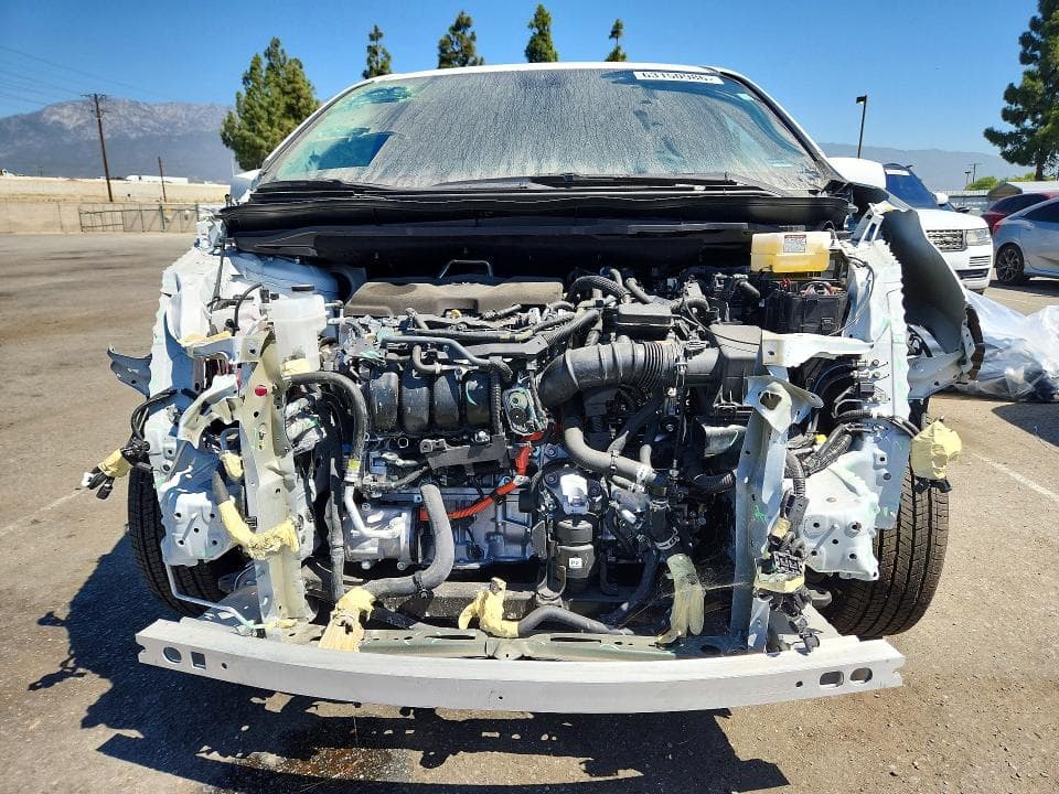 2025 TOYOTA SIENNA XLE 8-PASSENGER 5