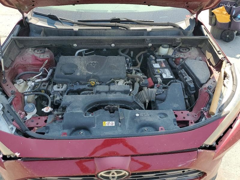 2019 TOYOTA RAV4 LE 12