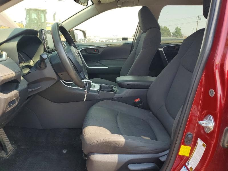 2019 TOYOTA RAV4 LE 7