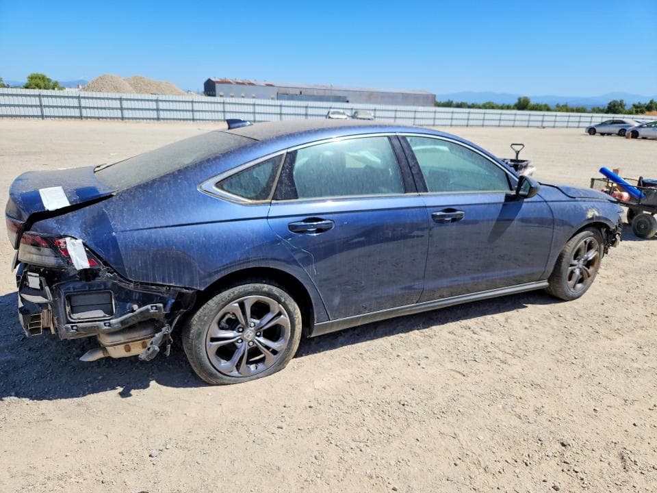 2023 HONDA ACCORD EX 3
