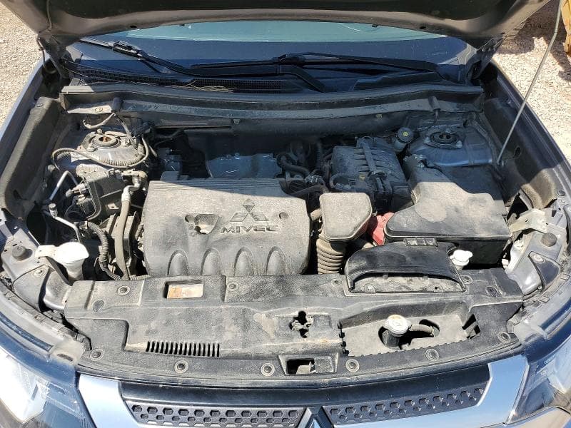 2019 MITSUBISHI OUTLANDER SE 12