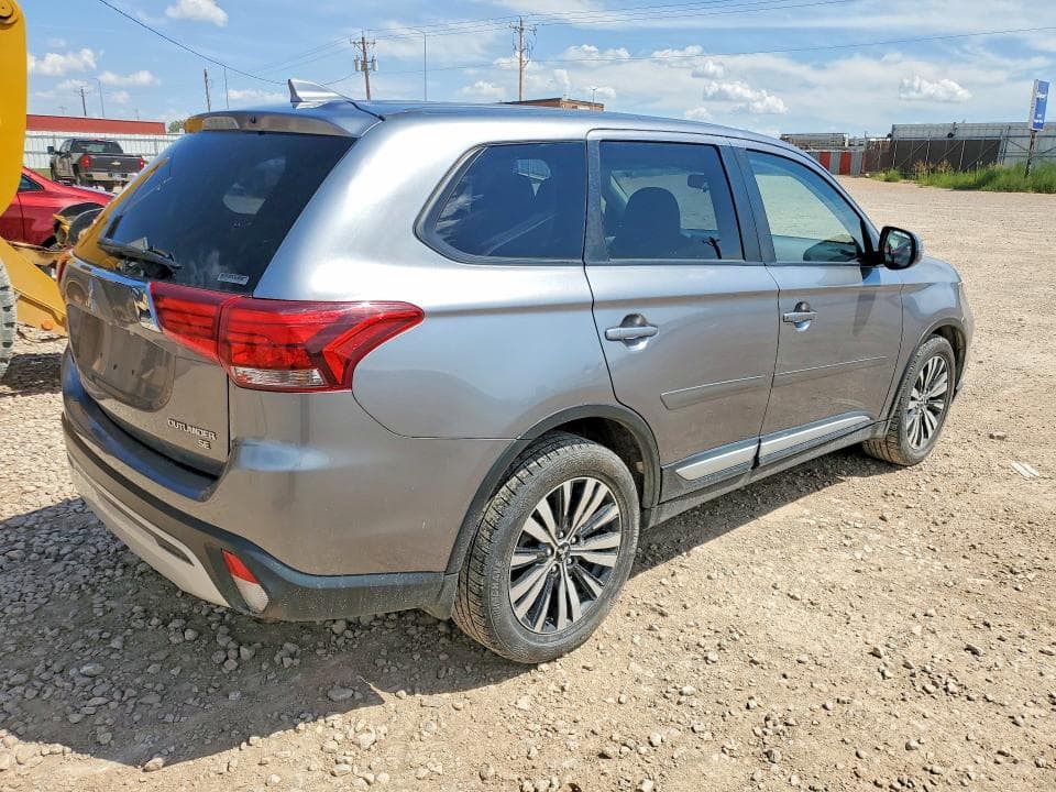 2019 MITSUBISHI OUTLANDER SE 3