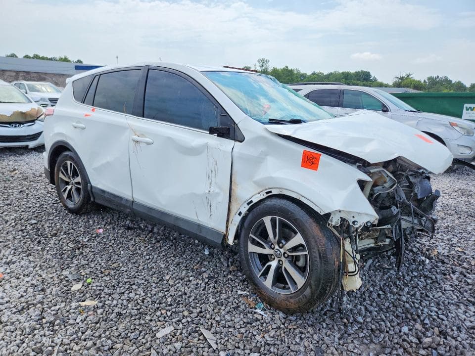 2018 TOYOTA RAV4 XLE 4